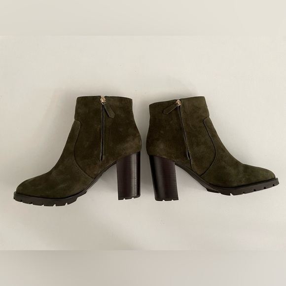 Tory Burch Sofia Lug Sole Bootie Green Suede Gold Logo 10.5 olive army Academia - Picture 9 of 12